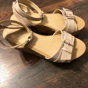 aldo nude wedges